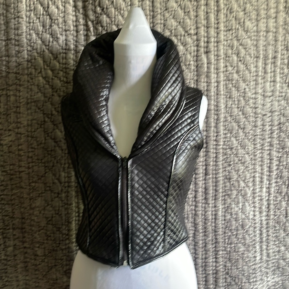 Beautiful Elizabeth Michaels Designs Vest